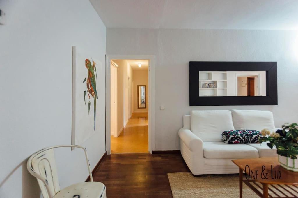 O&l Aire - Spacious And Bright In The Heart Of Appartement